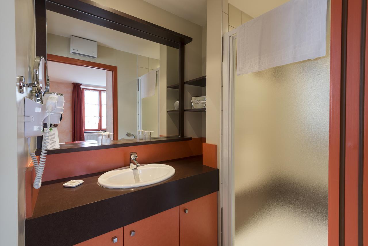 Hotel La Couronne Jougne Zewnętrze zdjęcie